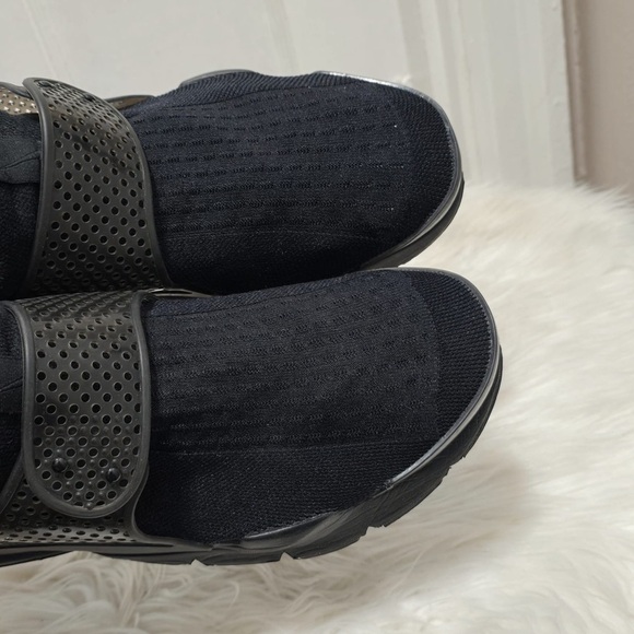 Nike Sock Dart Unisex Running Shoes Size W11 M10🌴✌️ - Picture 13 of 15